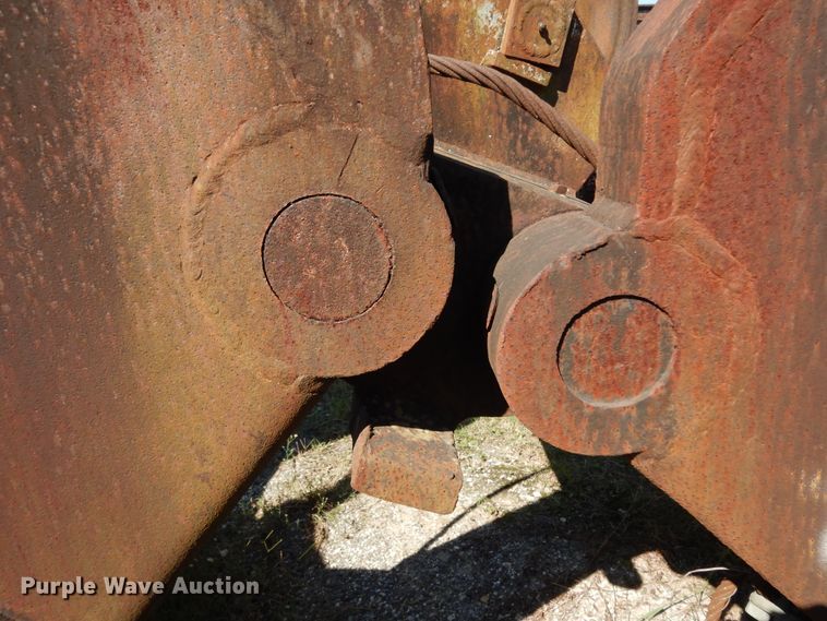 image for item HR9619 Hendrix 40MS clamshell bucket