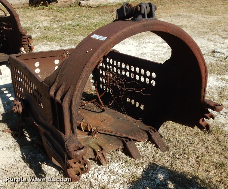 image for item HR9626 (2) crane buckets