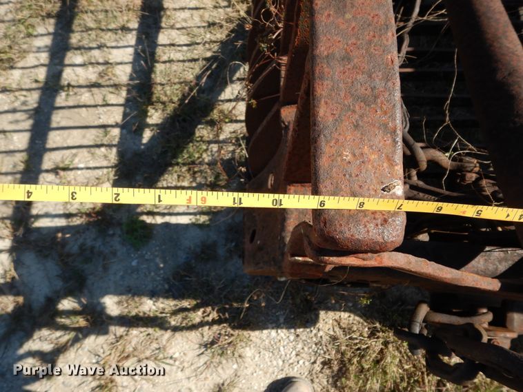 image for item HR9626 (2) crane buckets