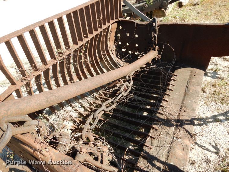 image for item HR9626 (2) crane buckets