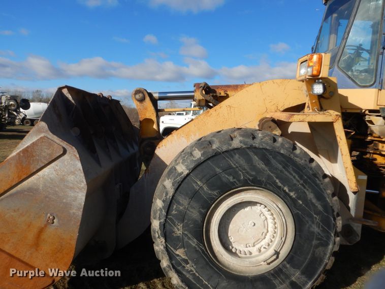 image for item HS9410 1990 Komatsu WA500-1L  wheel loader