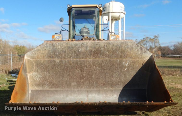 image for item HS9410 1990 Komatsu WA500-1L  wheel loader