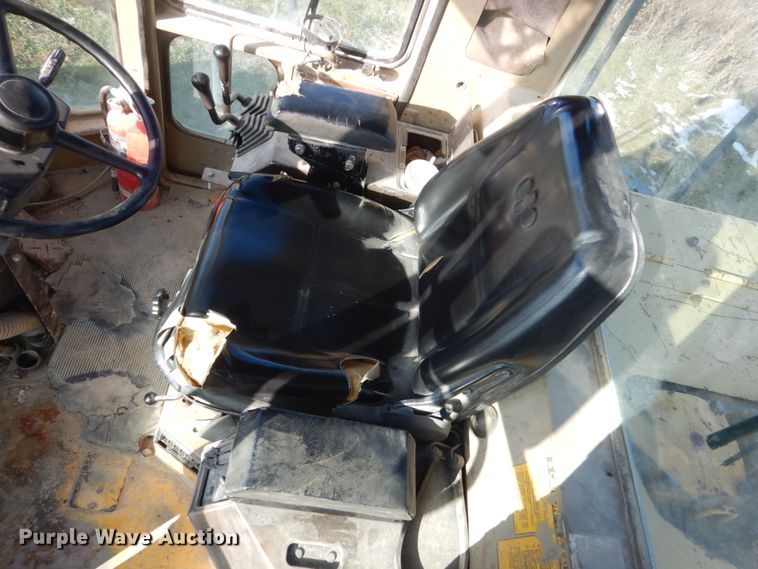 image for item HS9410 1990 Komatsu WA500-1L  wheel loader