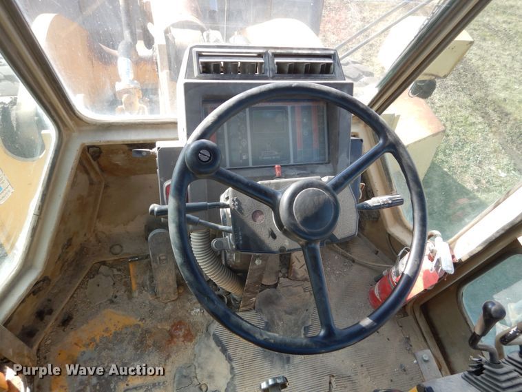 image for item HS9410 1990 Komatsu WA500-1L  wheel loader