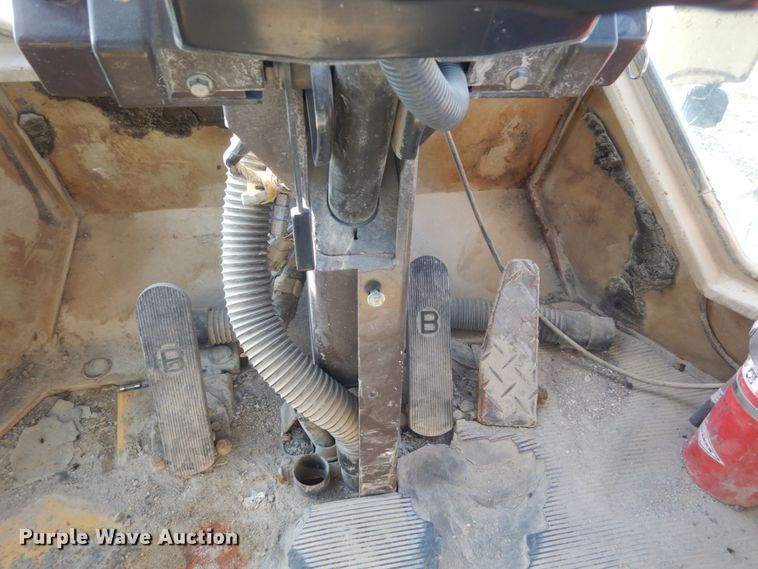 image for item HS9410 1990 Komatsu WA500-1L  wheel loader