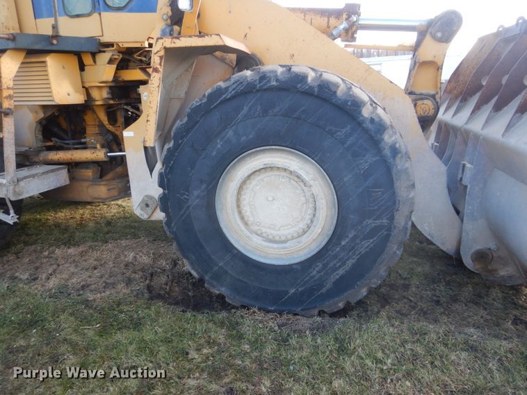 image for item HS9410 1990 Komatsu WA500-1L  wheel loader