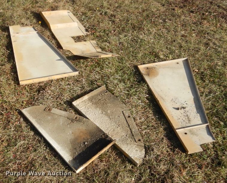 image for item HS9410 1990 Komatsu WA500-1L  wheel loader