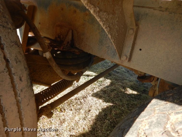 image for item HS9411 1999 International Paystar 5000  ready mix truck