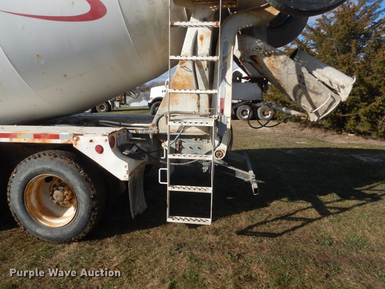 image for item HS9411 1999 International Paystar 5000  ready mix truck