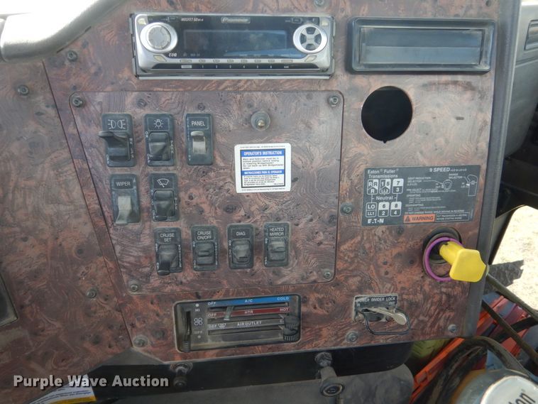 image for item HS9411 1999 International Paystar 5000  ready mix truck