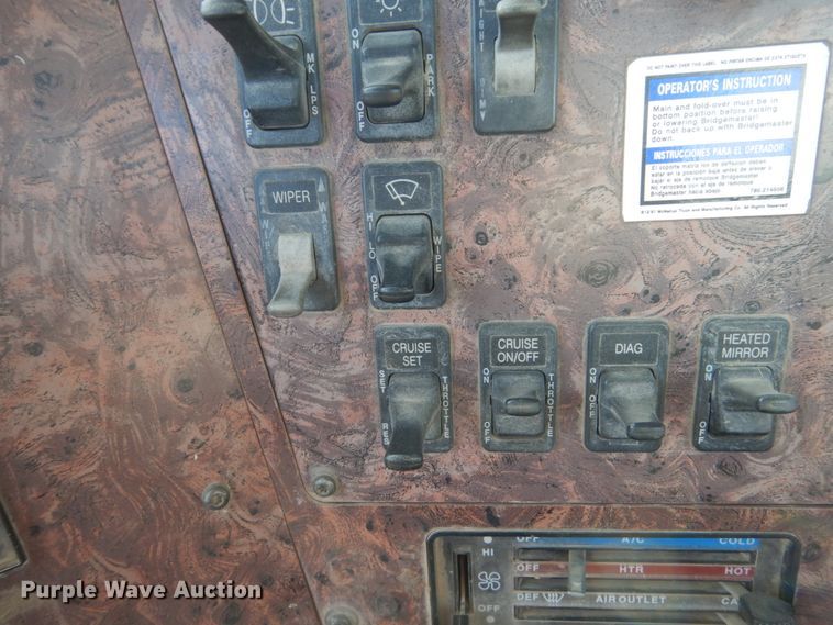 image for item HS9411 1999 International Paystar 5000  ready mix truck