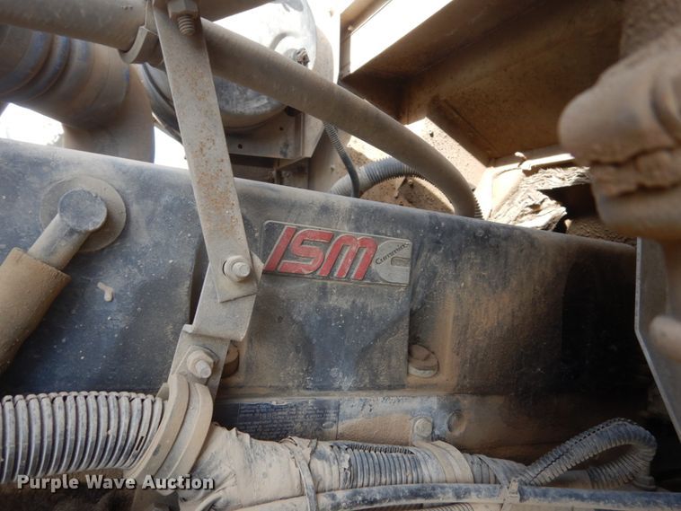 image for item HS9411 1999 International Paystar 5000  ready mix truck