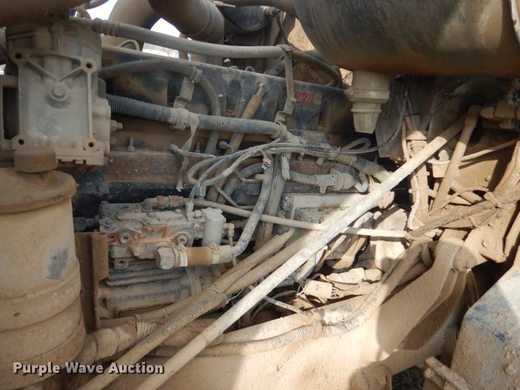 image for item HS9411 1999 International Paystar 5000  ready mix truck