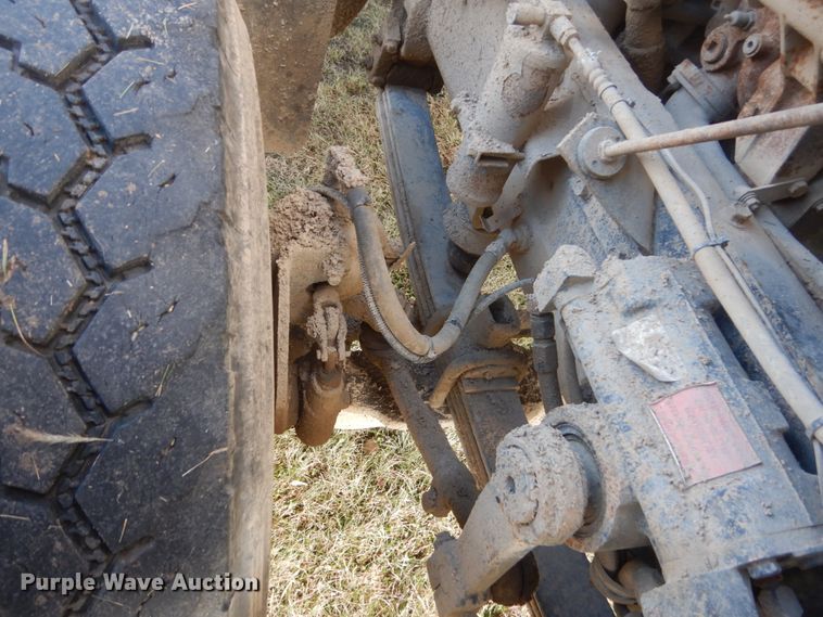 image for item HS9411 1999 International Paystar 5000  ready mix truck