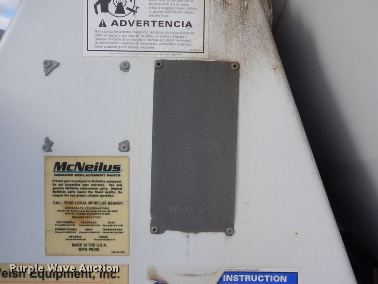 image for item HS9412 1999 International Paystar 5000  ready mix truck