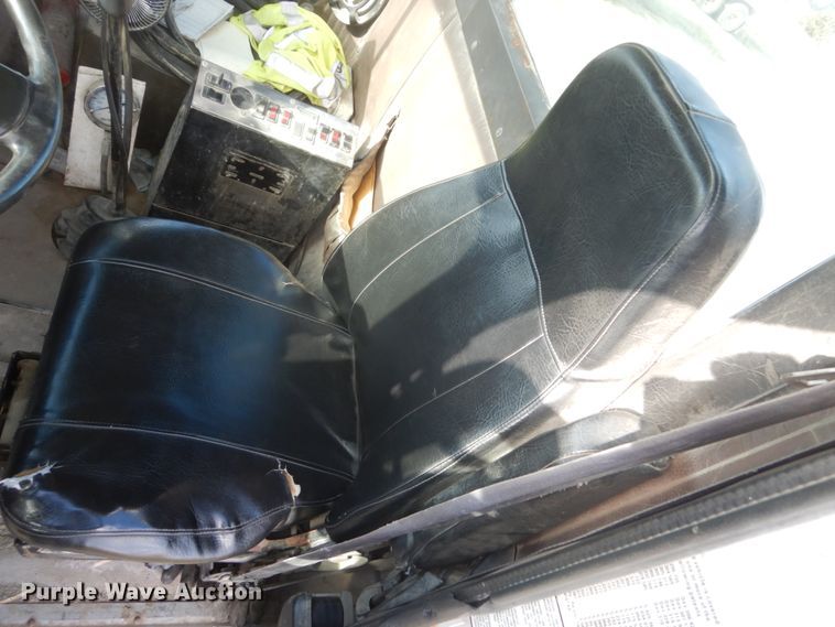 image for item HS9412 1999 International Paystar 5000  ready mix truck