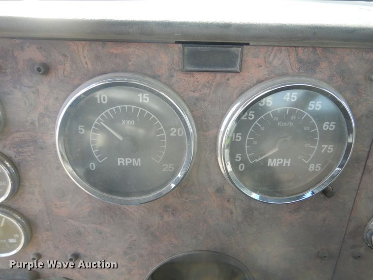 image for item HS9412 1999 International Paystar 5000  ready mix truck