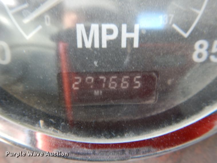 image for item HS9412 1999 International Paystar 5000  ready mix truck