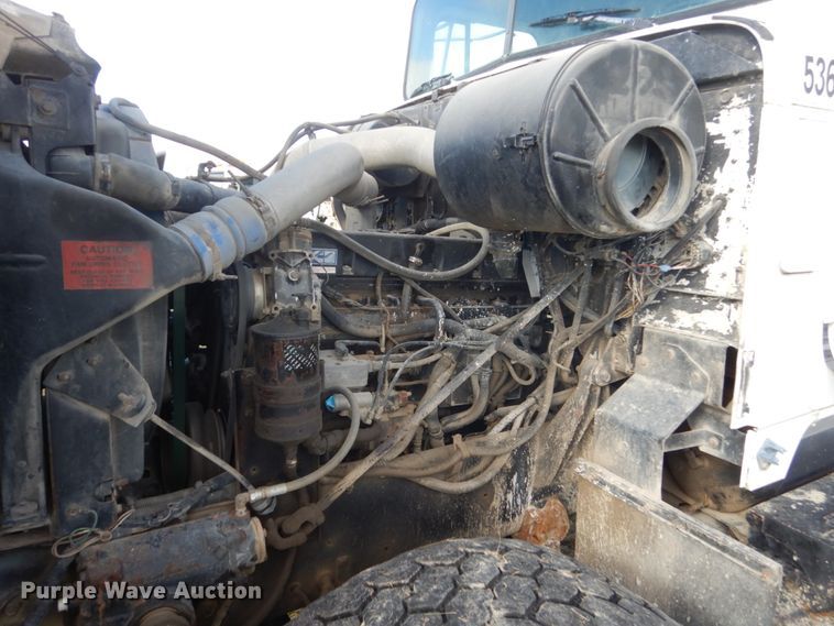 image for item HS9412 1999 International Paystar 5000  ready mix truck