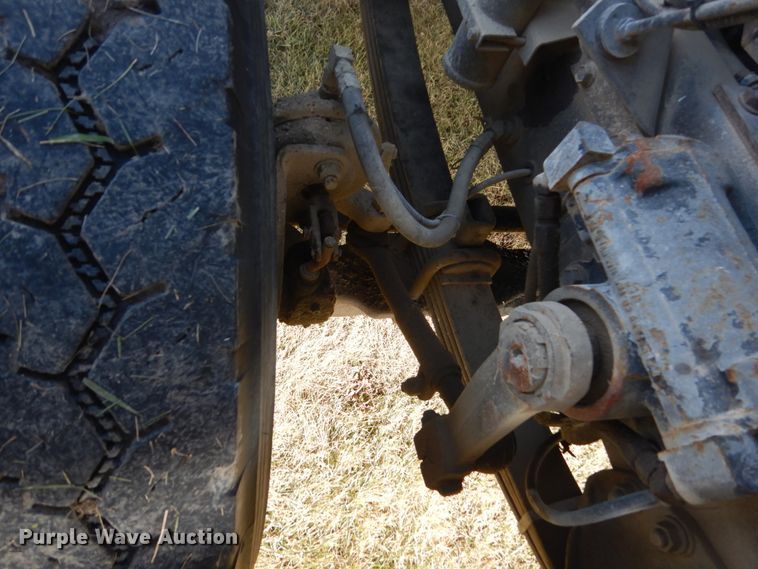 image for item HS9412 1999 International Paystar 5000  ready mix truck