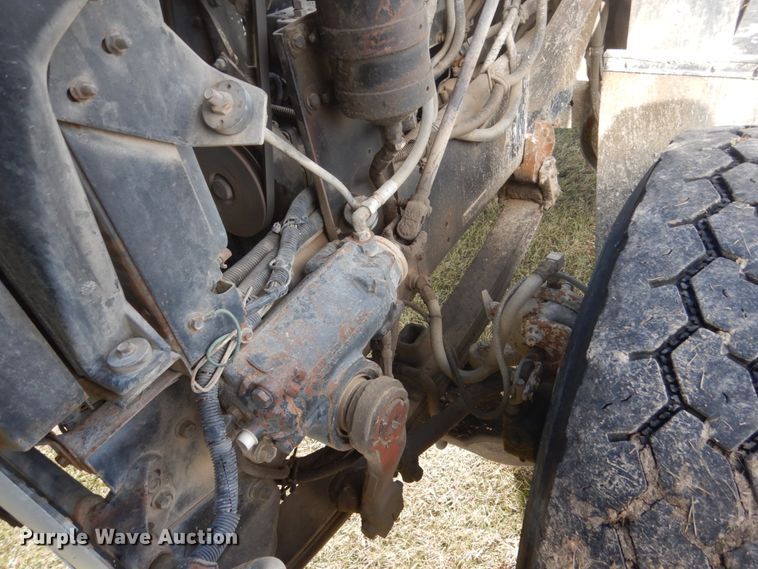 image for item HS9412 1999 International Paystar 5000  ready mix truck