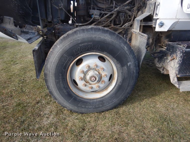 image for item HS9412 1999 International Paystar 5000  ready mix truck