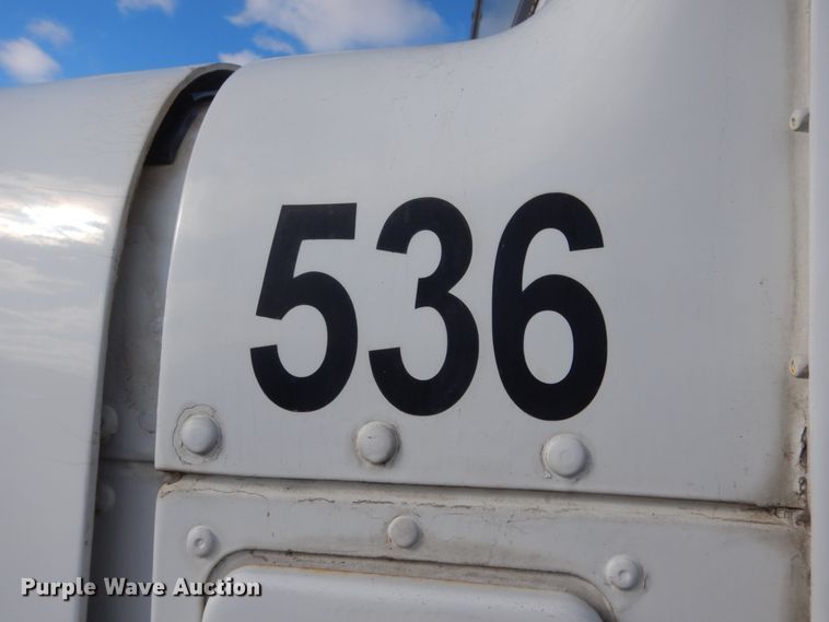 image for item HS9412 1999 International Paystar 5000  ready mix truck