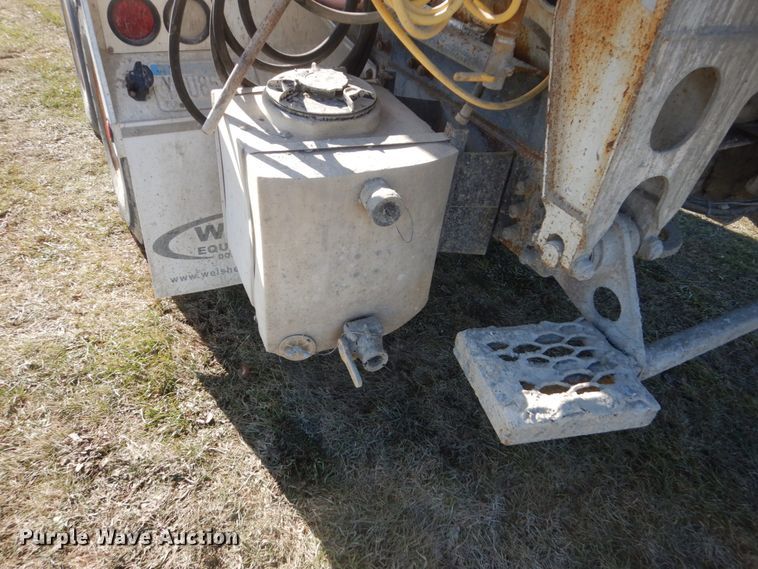 image for item HS9413 2006 Kenworth W900  ready mix truck