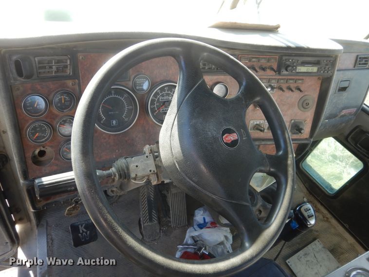 image for item HS9413 2006 Kenworth W900  ready mix truck