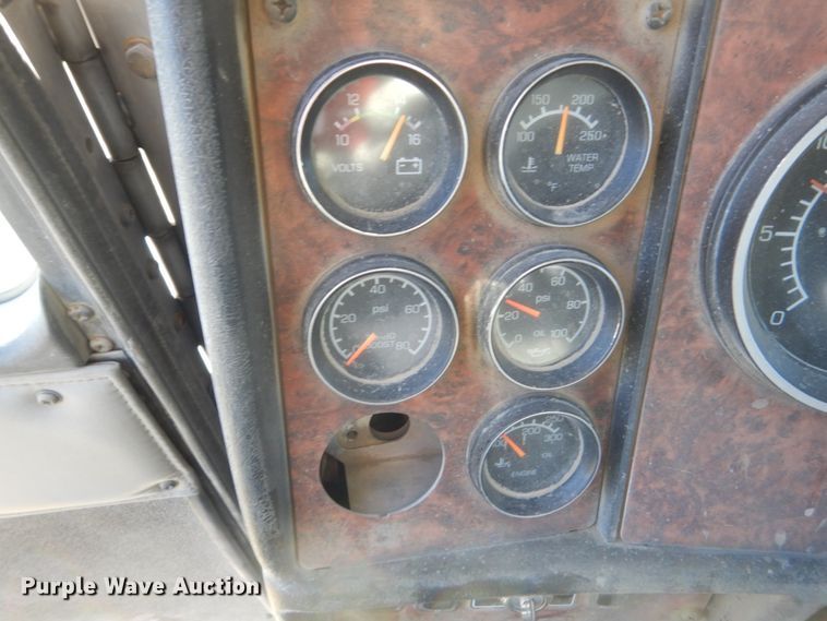 image for item HS9413 2006 Kenworth W900  ready mix truck