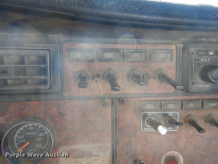 image for item HS9413 2006 Kenworth W900  ready mix truck