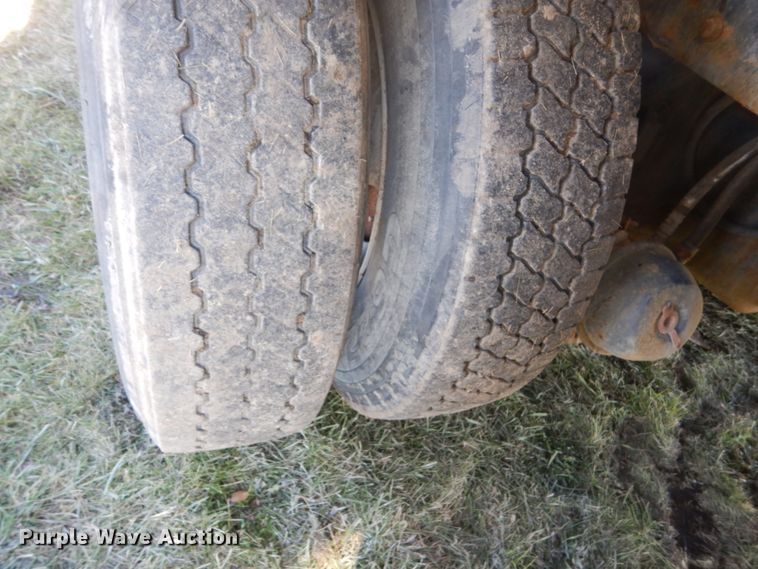 image for item HS9413 2006 Kenworth W900  ready mix truck