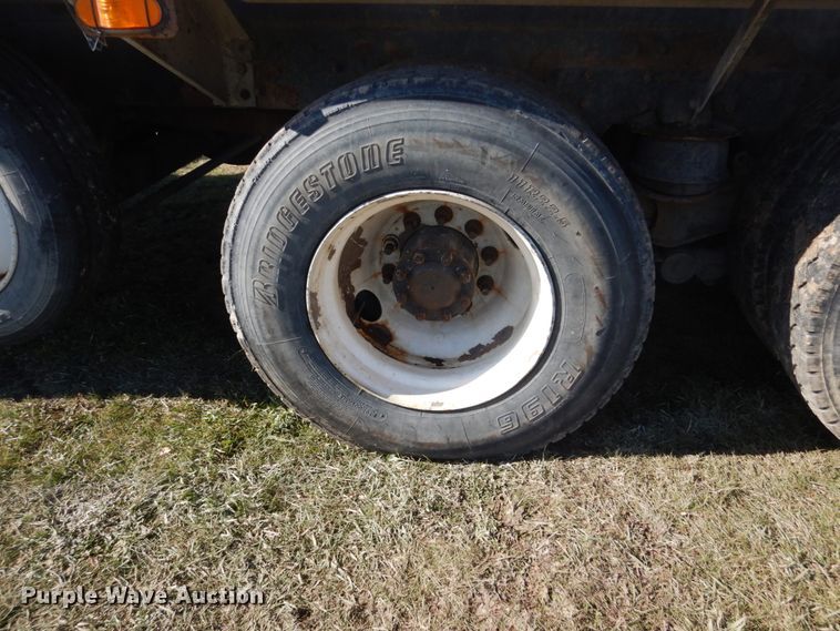 image for item HS9413 2006 Kenworth W900  ready mix truck