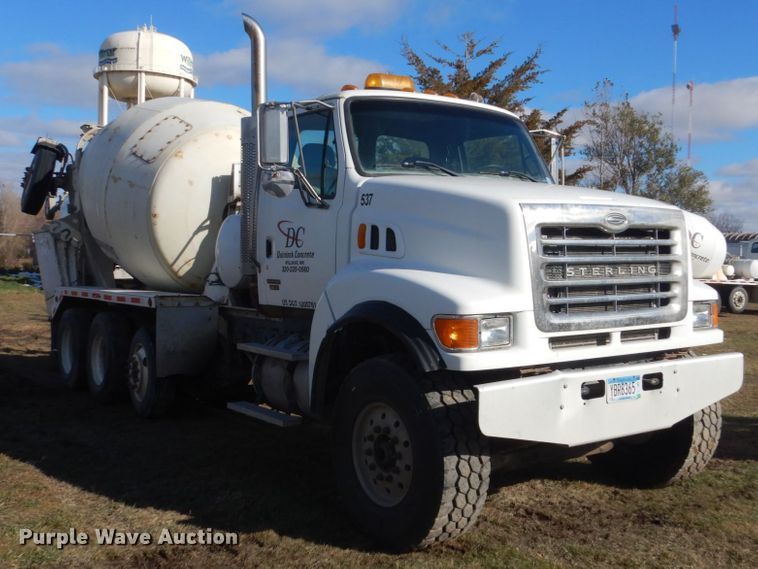 image for item HS9414 2005 Sterling L-Line  ready mix truck