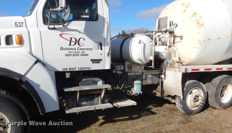 image for item HS9414 2005 Sterling L-Line  ready mix truck