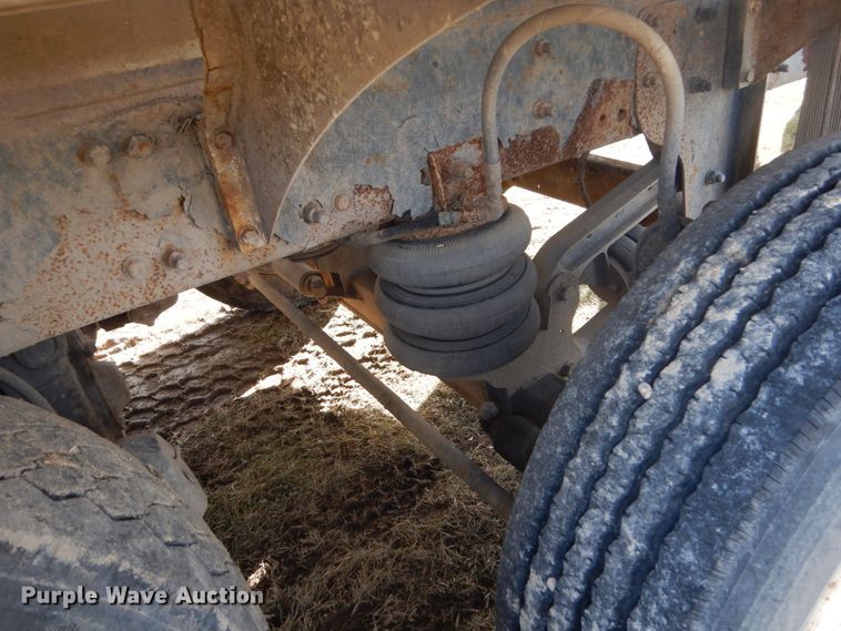 image for item HS9414 2005 Sterling L-Line  ready mix truck