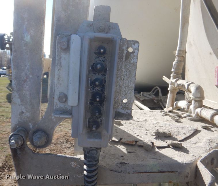 image for item HS9414 2005 Sterling L-Line  ready mix truck