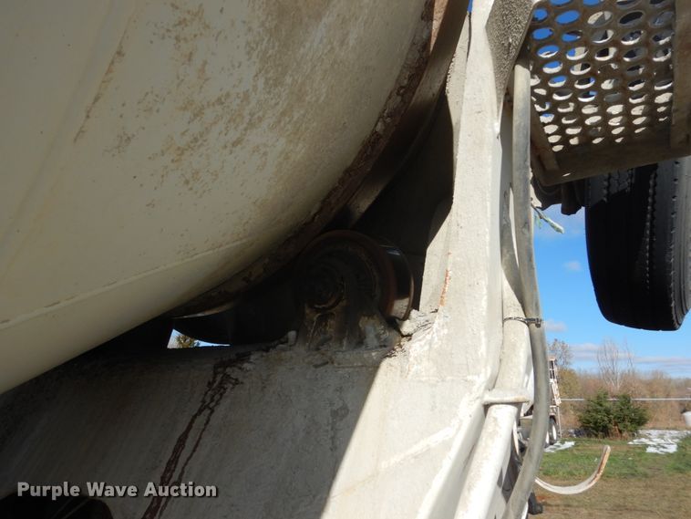 image for item HS9414 2005 Sterling L-Line  ready mix truck