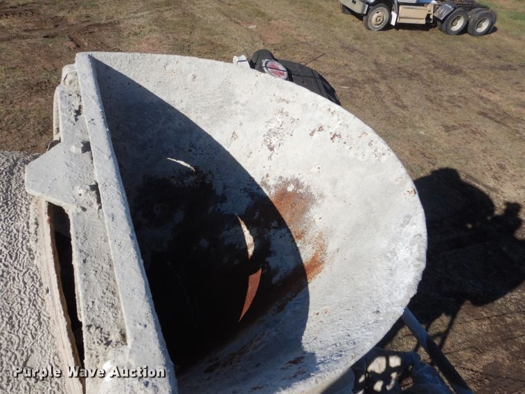 image for item HS9414 2005 Sterling L-Line  ready mix truck