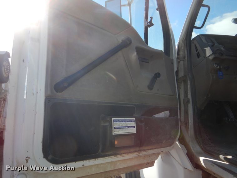 image for item HS9414 2005 Sterling L-Line  ready mix truck