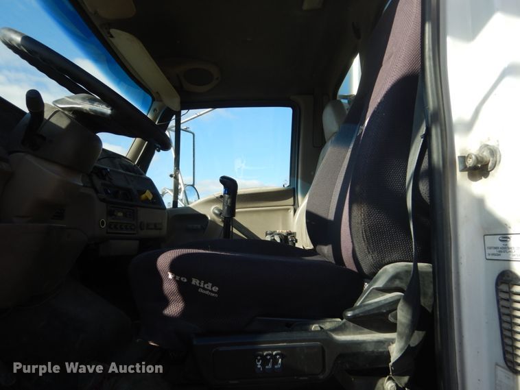 image for item HS9414 2005 Sterling L-Line  ready mix truck