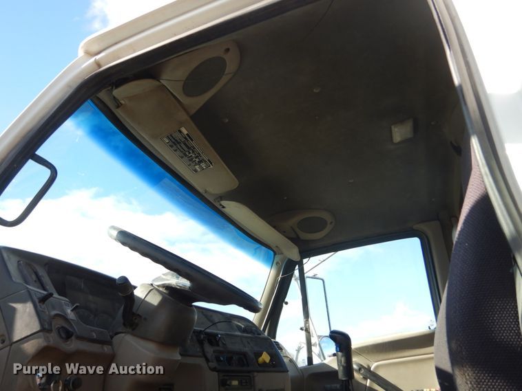 image for item HS9414 2005 Sterling L-Line  ready mix truck