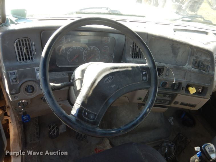 image for item HS9414 2005 Sterling L-Line  ready mix truck