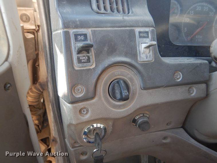 image for item HS9414 2005 Sterling L-Line  ready mix truck