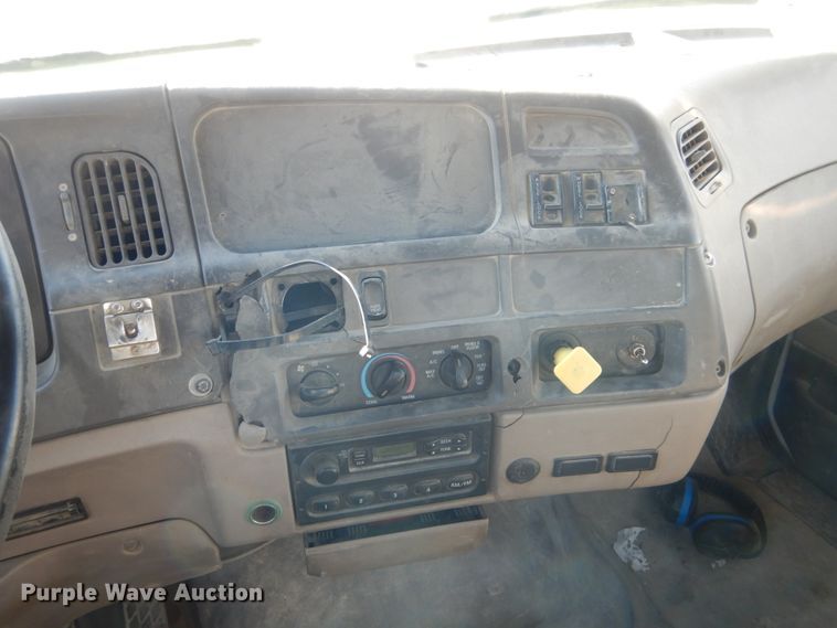 image for item HS9414 2005 Sterling L-Line  ready mix truck