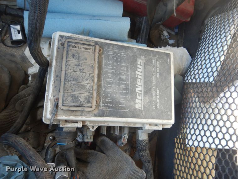 image for item HS9414 2005 Sterling L-Line  ready mix truck