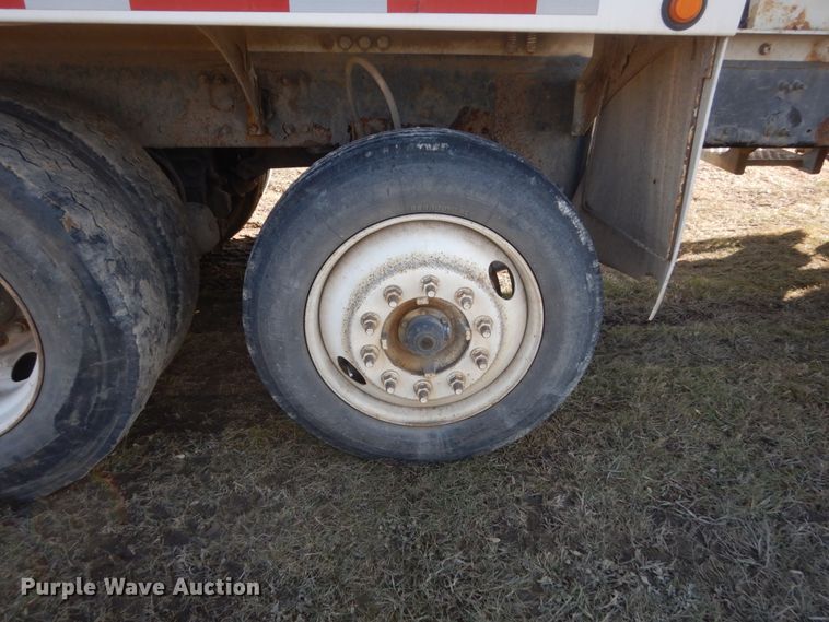 image for item HS9414 2005 Sterling L-Line  ready mix truck