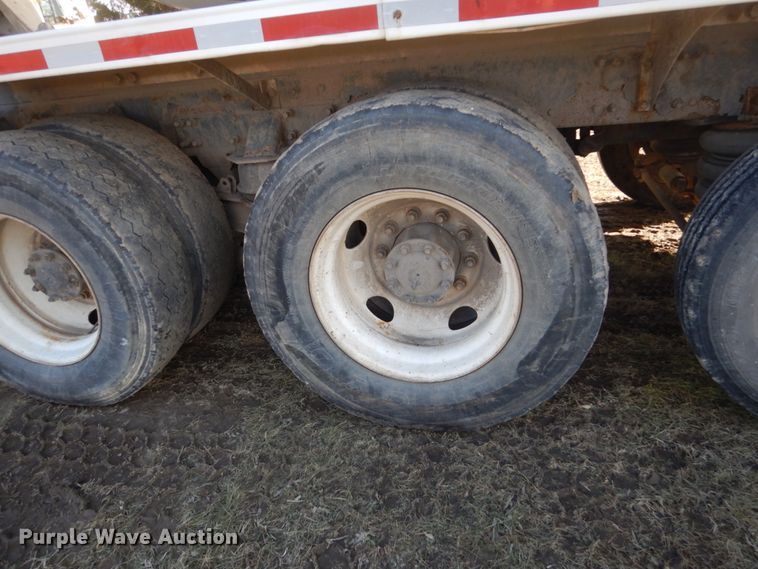 image for item HS9414 2005 Sterling L-Line  ready mix truck