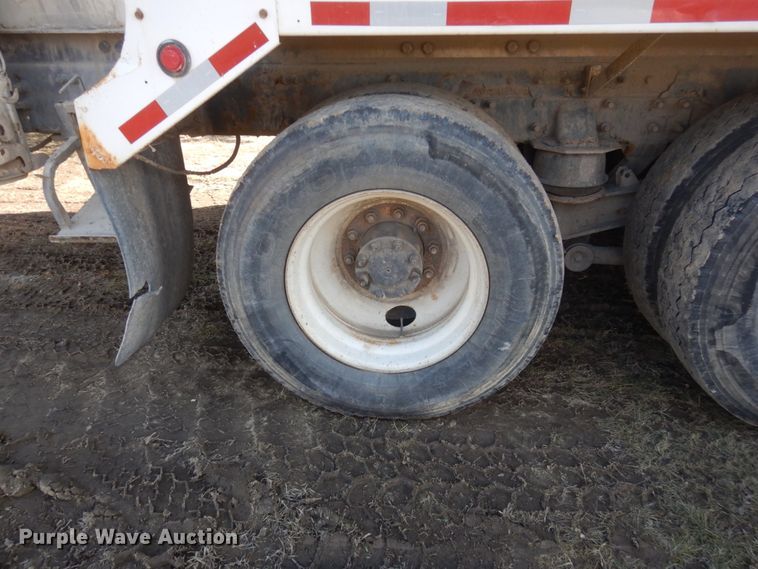 image for item HS9414 2005 Sterling L-Line  ready mix truck