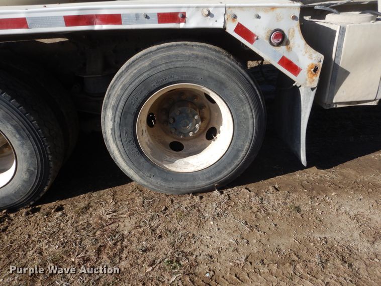 image for item HS9414 2005 Sterling L-Line  ready mix truck